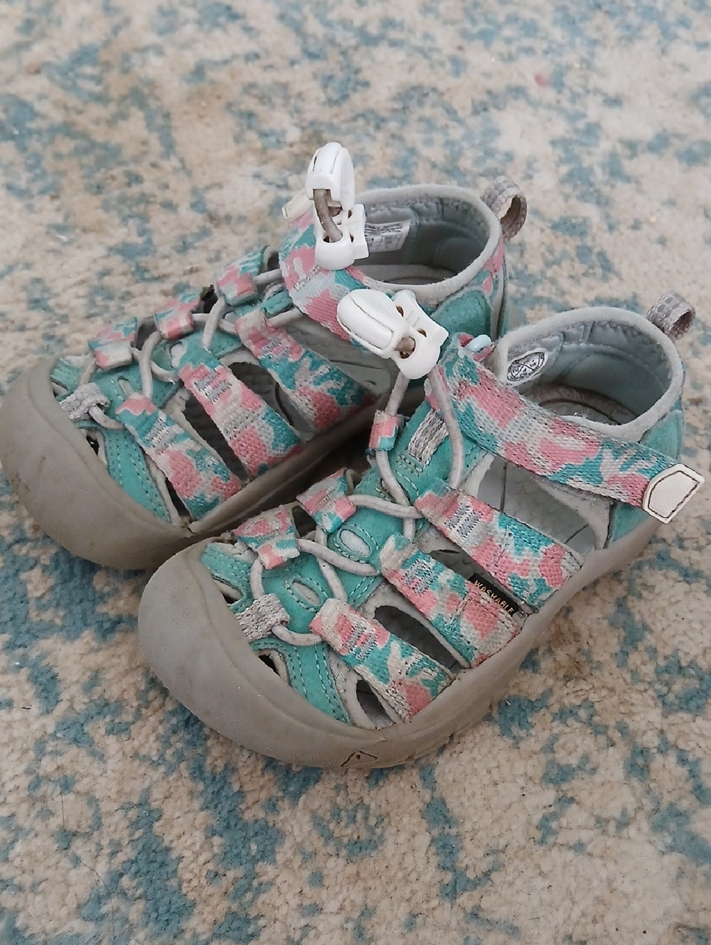 Keen Kids Girl's Washable Sandals Blue & Pink Size 9